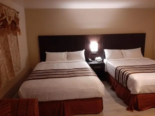 Silver Maple Motel 6